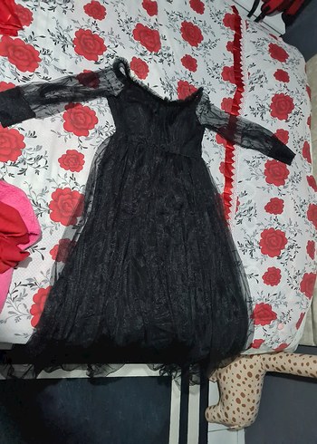 Siyah uzun abiye bana bol geliyo oyuzden guzel durmadı  lbeden - Görsel 4