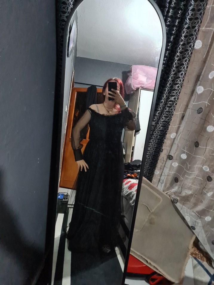 Siyah uzun abiye bana bol geliyo oyuzden guzel durmadı  lbeden - Görsel 2