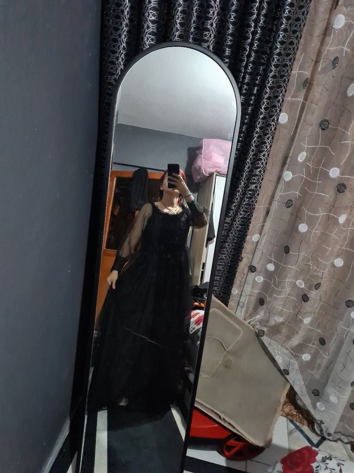 Siyah uzun abiye bana bol geliyo oyuzden guzel durmadı  lbeden - Görsel 3