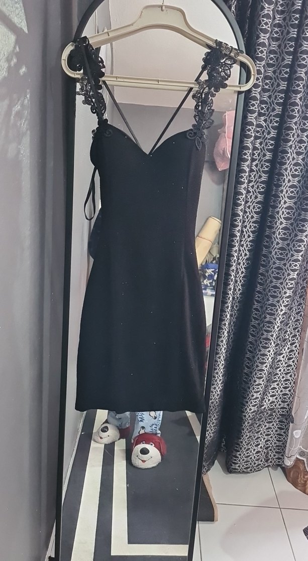 Dantel Detaylı Siyah Midi Strappy Elbise - Görsel 2