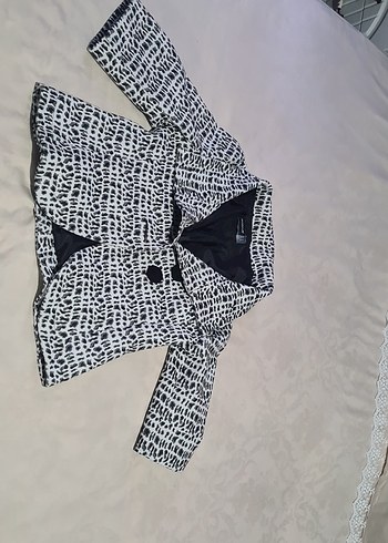 Gri Yılan Desenli Ceket - Görsel 2