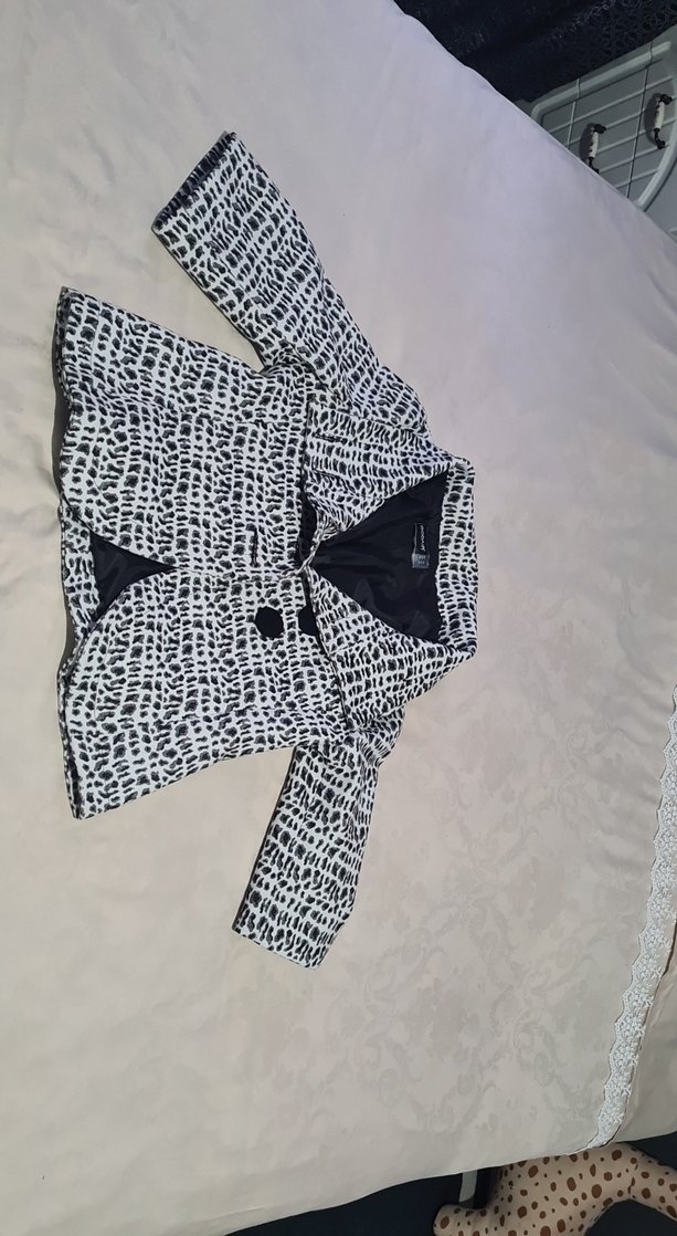 Gri Yılan Desenli Ceket - Görsel 2