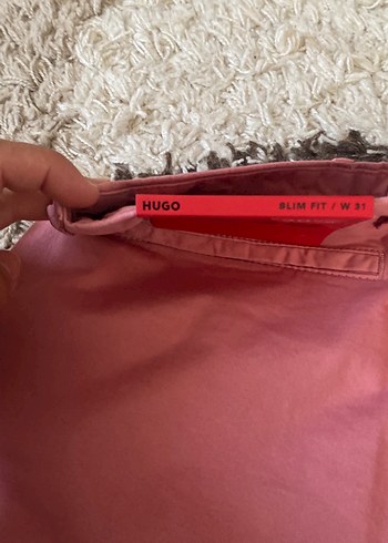 Hugo Pembe Pamuklu Erkek Şort - Görsel 4