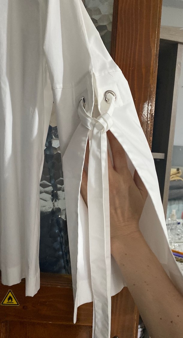 Pamuklu Beyaz Uzun Kollu Düğmeli Kadın Gömlek - Görsel 3