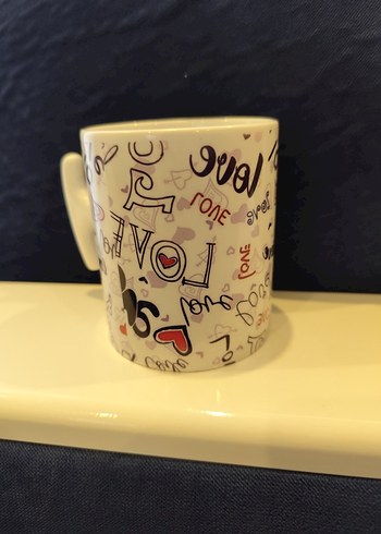 Beyaz Pastel Çiçek Desenli Seramik Kupa - Görsel 3