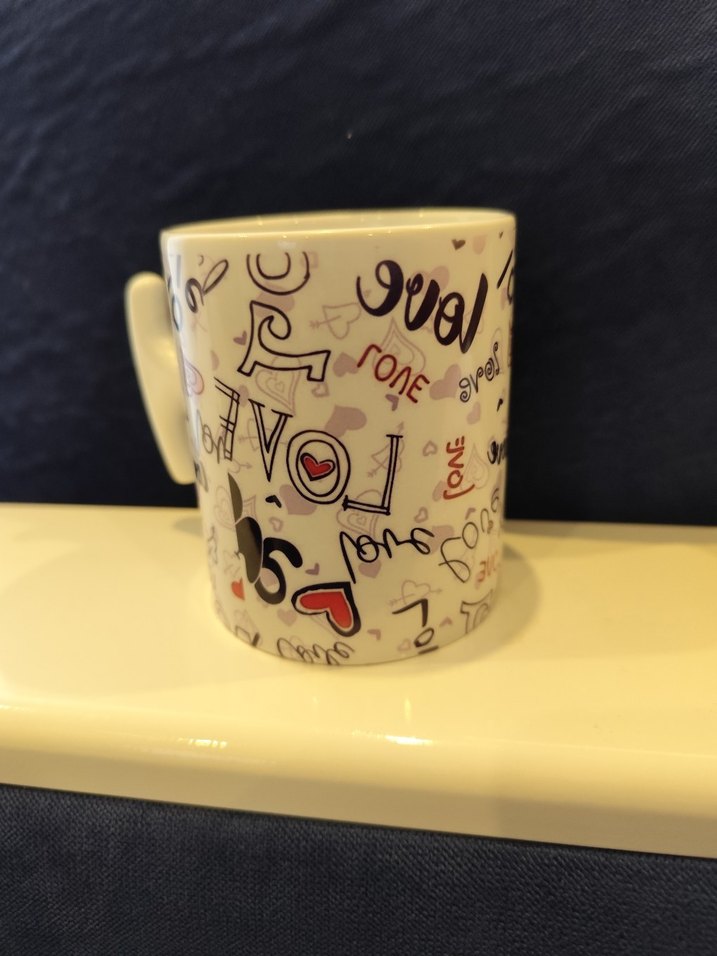 Beyaz Pastel Çiçek Desenli Seramik Kupa - Görsel 3