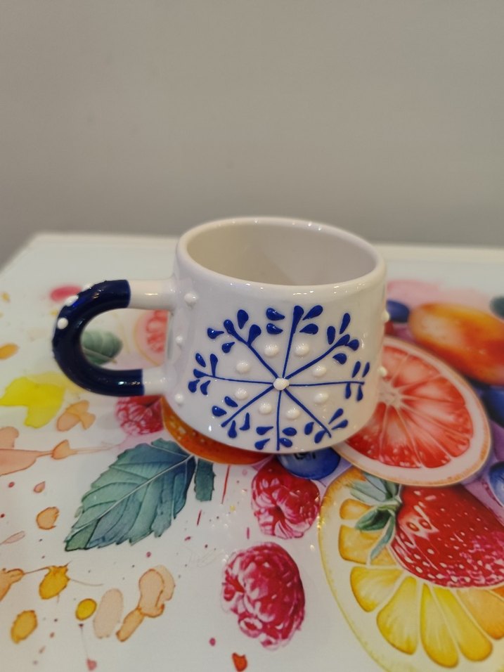 Renkli Desenli Beyaz Seramik Fincan - Görsel 4