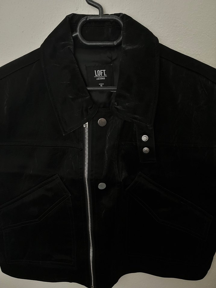 Siyah Deri Kemerli Kolsuz Biker Ceket - Görsel 3