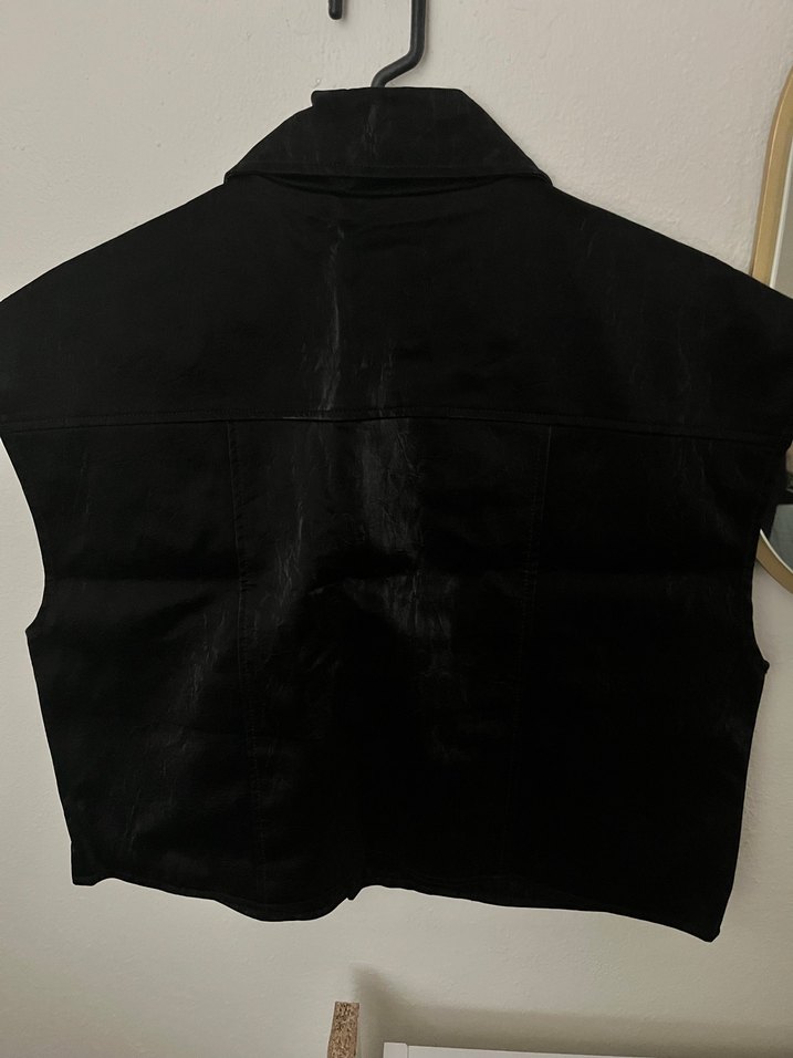 Siyah Deri Kemerli Kolsuz Biker Ceket - Görsel 5