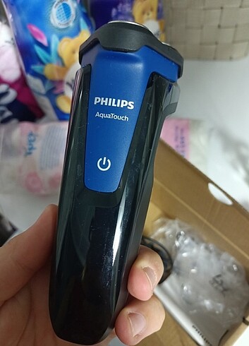 Philips aquatouch ıslak kuru traş makinesi 