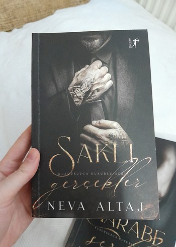 Saklı Gerçekler - Neva Altaj