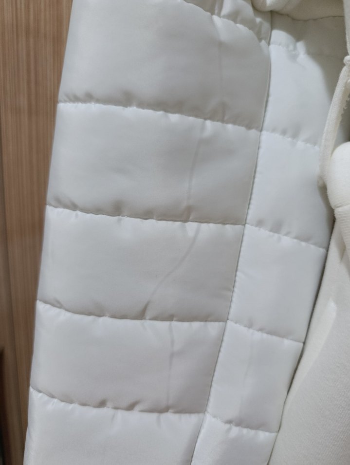 Uzun Beyaz Kadın Kaban - Görsel 3