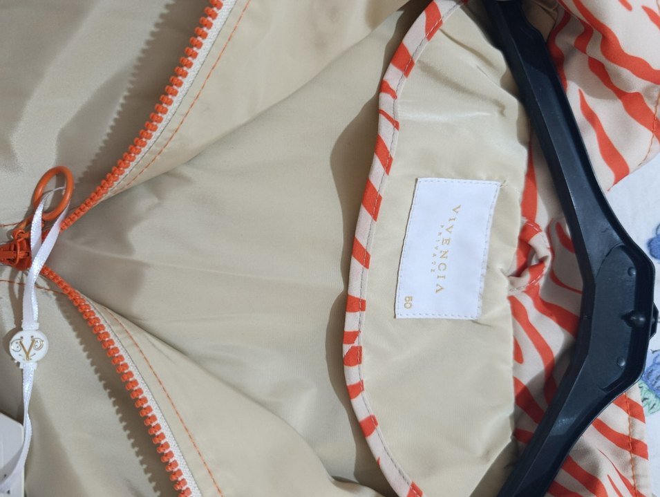 Bej Uzun Kadın Yağmurluk Fermuarlı - Görsel 4