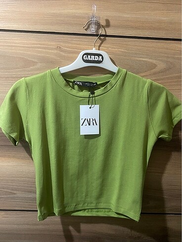 Zara Crop