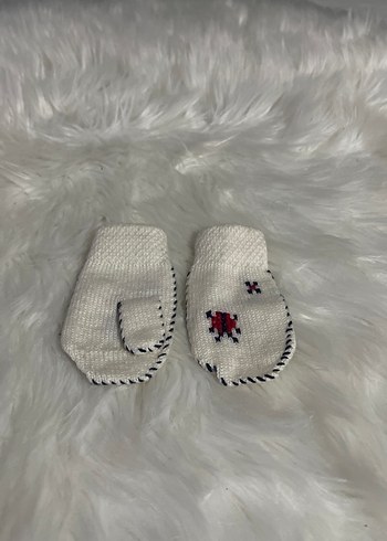 Nakışlı Beyaz bebek eldiveni - Görsel 2