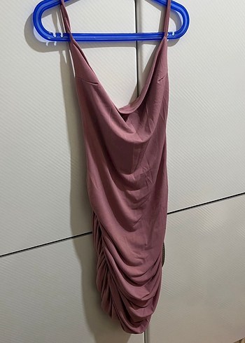 Sırt dekolteli mini elbise - Görsel 2