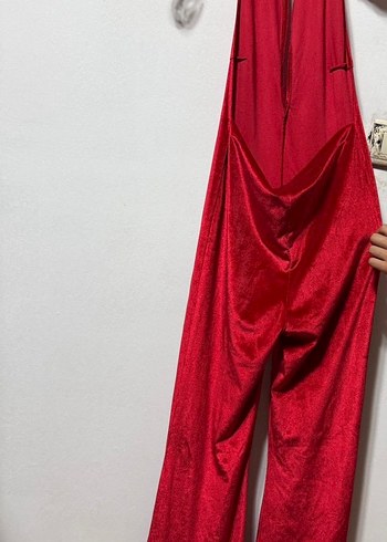 Kırmızı Parlak V Yakalı Kadın Tulum - Görsel 3
