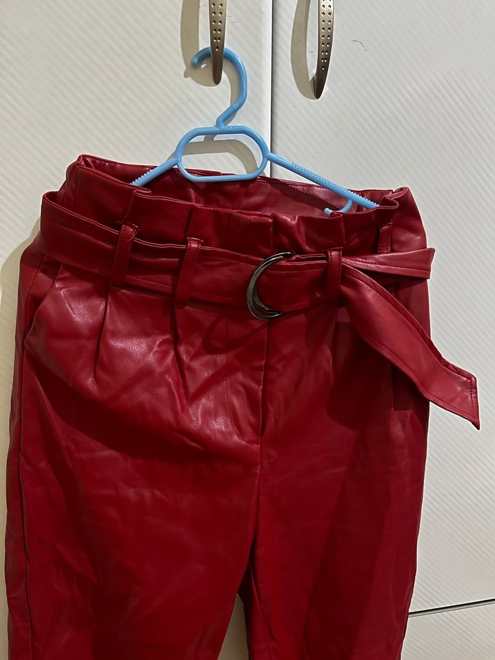 Kemerli Kırmızı Deri Kadın Pantolon - Görsel 2