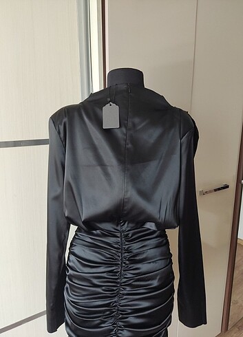 DRAPELİ SATEN TASARIM ELBİSE  - Görsel 5