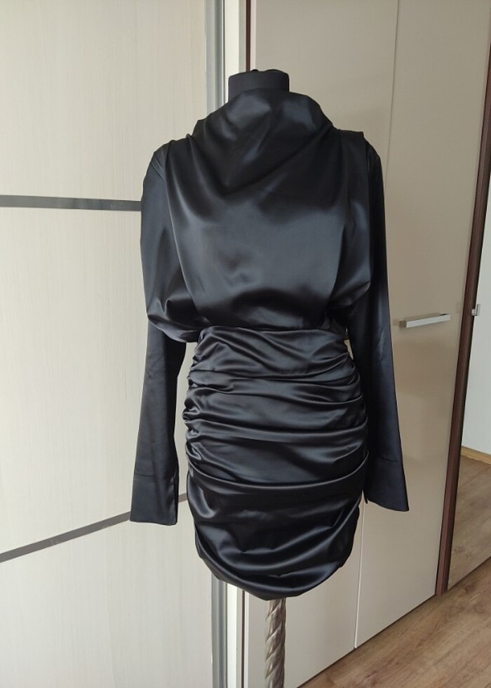 DRAPELİ SATEN TASARIM ELBİSE  - Görsel 1