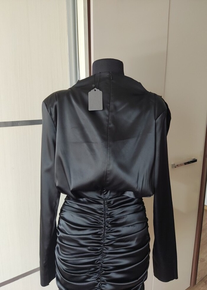 DRAPELİ SATEN TASARIM ELBİSE  - Görsel 5