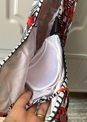 Püsküllü Çok Renkli Zebra Desenli Kadın Mayo - Görsel 3