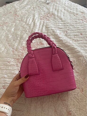 Pembe el çantası
