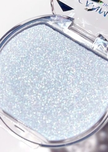 Beden Canmake Munyutto Highlighter 04
