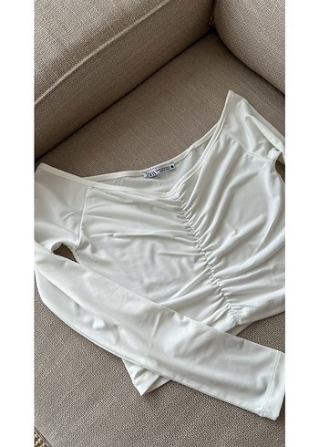 Zara Beyaz Drapeli Uzun Kollu Kadın Bluz