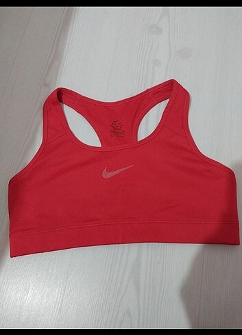 Sporcu sütyeni