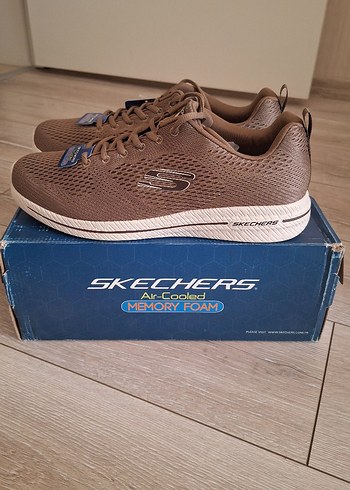 Skechers 43