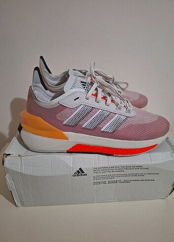 Adidas Adidas AVRYN pembe Kadın ayakkabısı