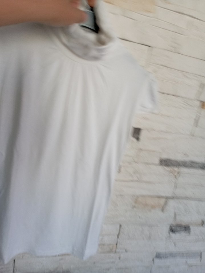 Kısa Kollu Beyazpenye Bluz - Görsel 3