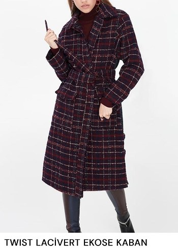Bordo Ekose Desenli Kemerli Kadın Yün Kaban - Görsel 3