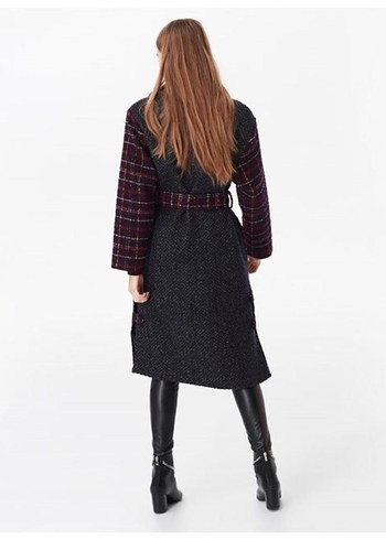 Bordo Ekose Desenli Kemerli Kadın Yün Kaban - Görsel 4