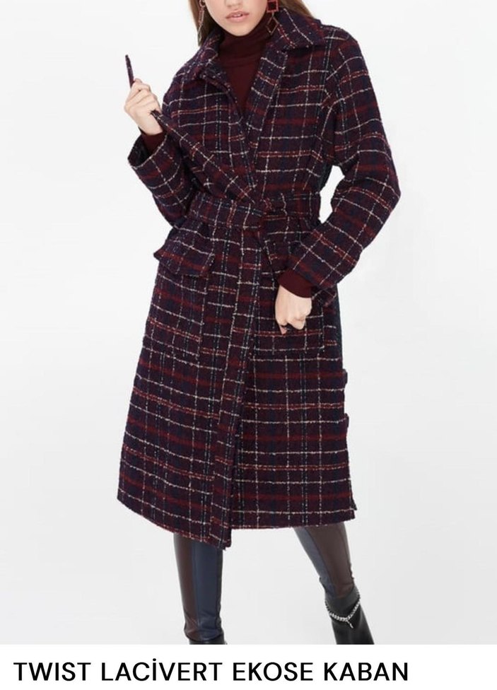 Bordo Ekose Desenli Kemerli Kadın Yün Kaban - Görsel 3