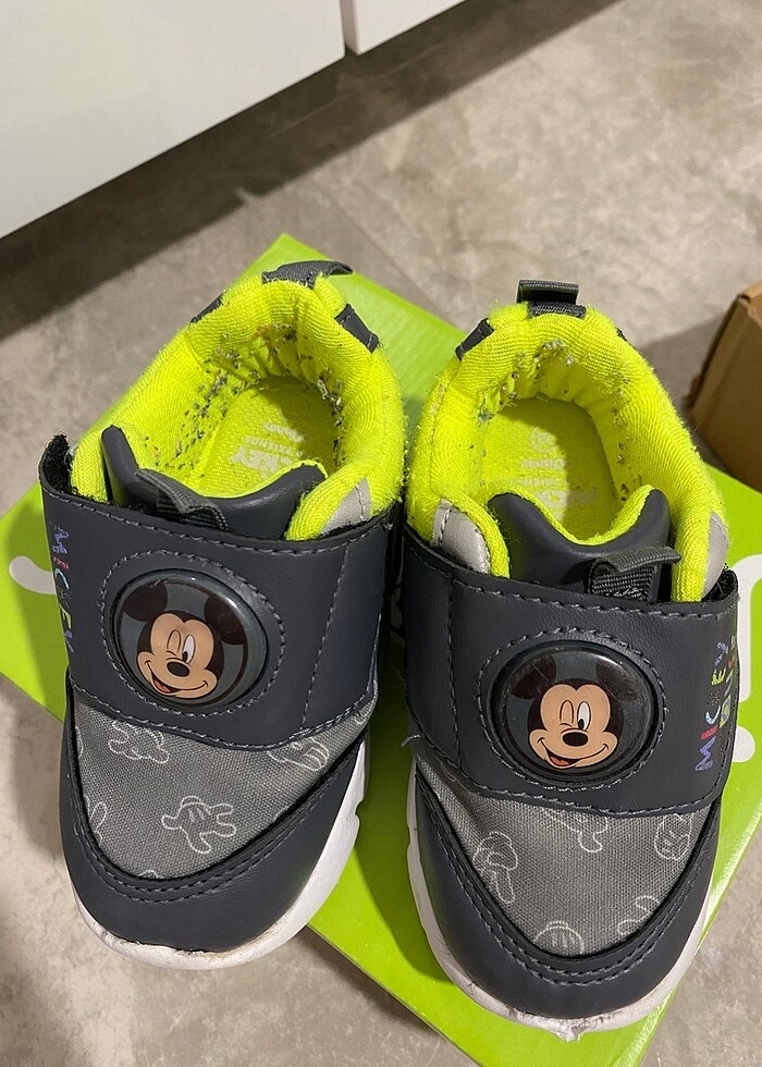 Çocuk spor ayakkabı - Görsel 2