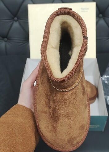 39 Beden kahverengi Renk UGG BOT