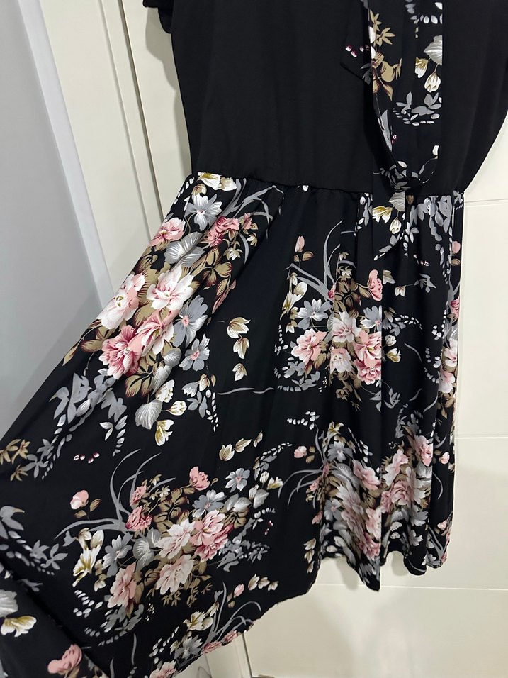 Çiçek Desenli Midi Kadın Elbise - Görsel 2