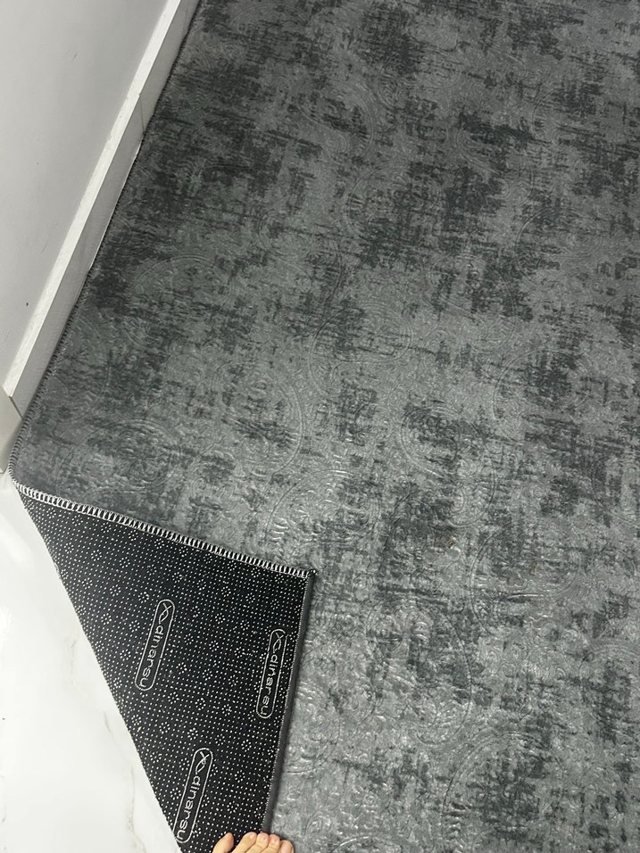 Gri Modern Desensiz Halı - Görsel 3