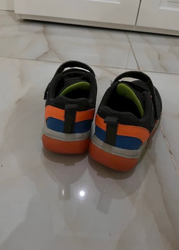 26 Beden çeşitli Renk Erkek Çocuk Çok Renkli Skechers Spor Ayakkabı