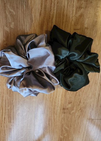 Kadın Parlak Saten Lastik Toka - Görsel 3