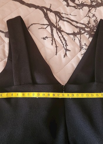 Quzu Collection V Yaka Siyah Kolsuz Elbise - Görsel 5