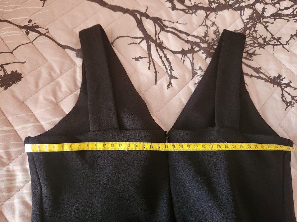 Quzu Collection V Yaka Siyah Kolsuz Elbise - Görsel 5