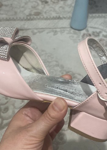 Pembe Fiyonklu Kız Çocuk topuklu ayakkabı - Görsel 2