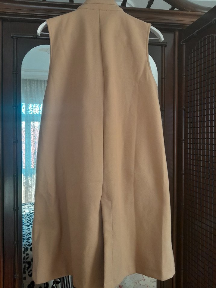 Bej Düğmeli Midi Kolsuz Kadın Yelek - Görsel 2