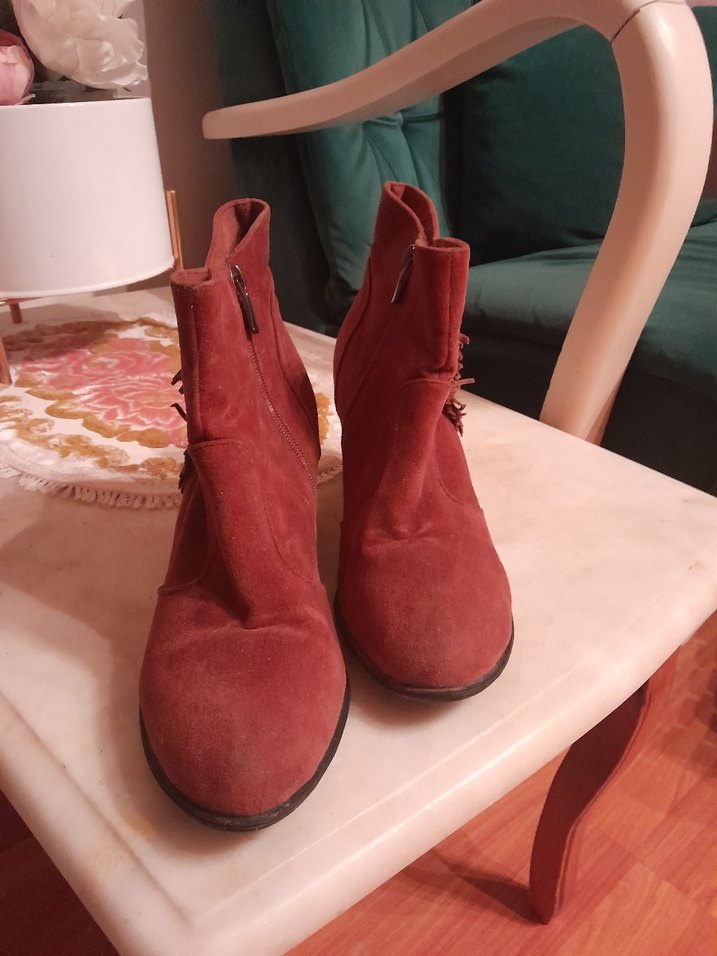 Kahverengi Süet Püsküllü Kadın Bot - Görsel 2