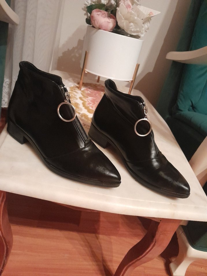 Siyah Deri Tokalı Blok Topuklu Kadın Bot - Görsel 2