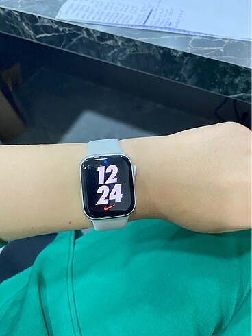 Apple Watch 9 yıldız ışığı 41mm