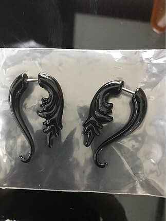 Diğer Kulak Piercing'i